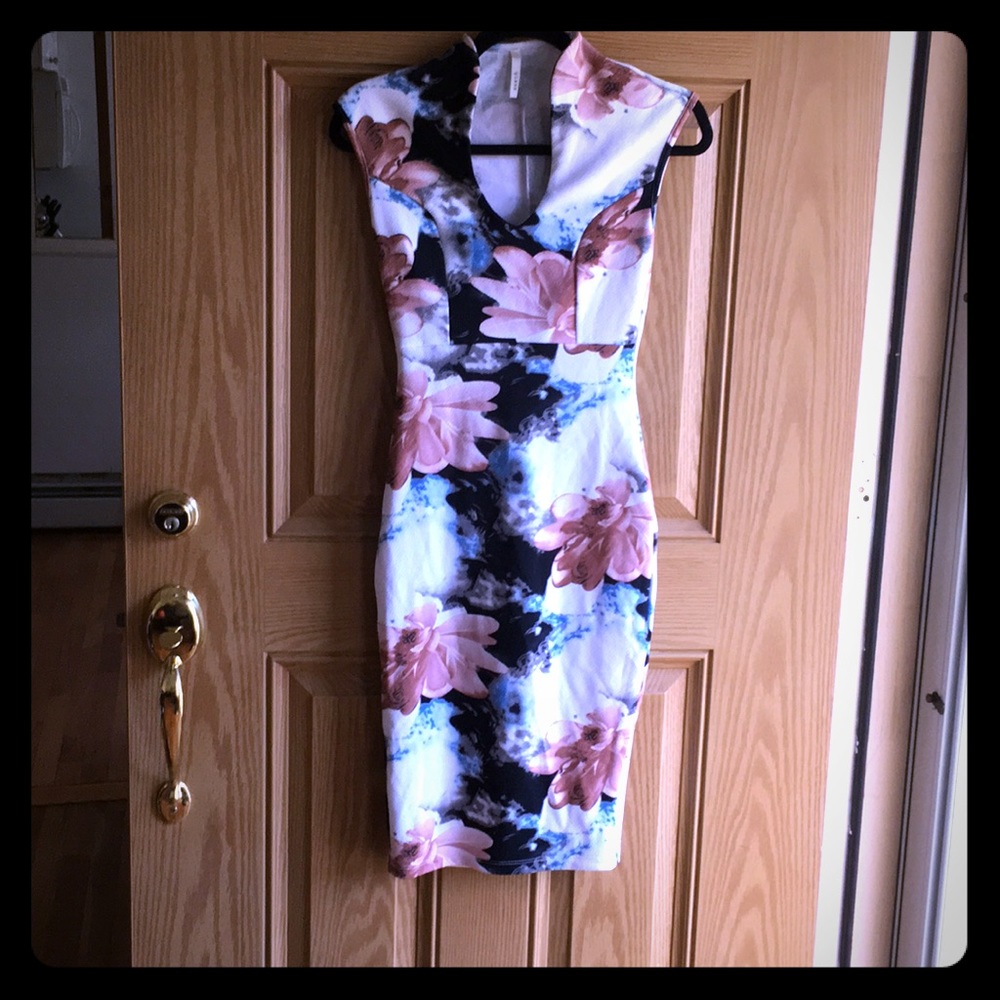 Flower pencil dress